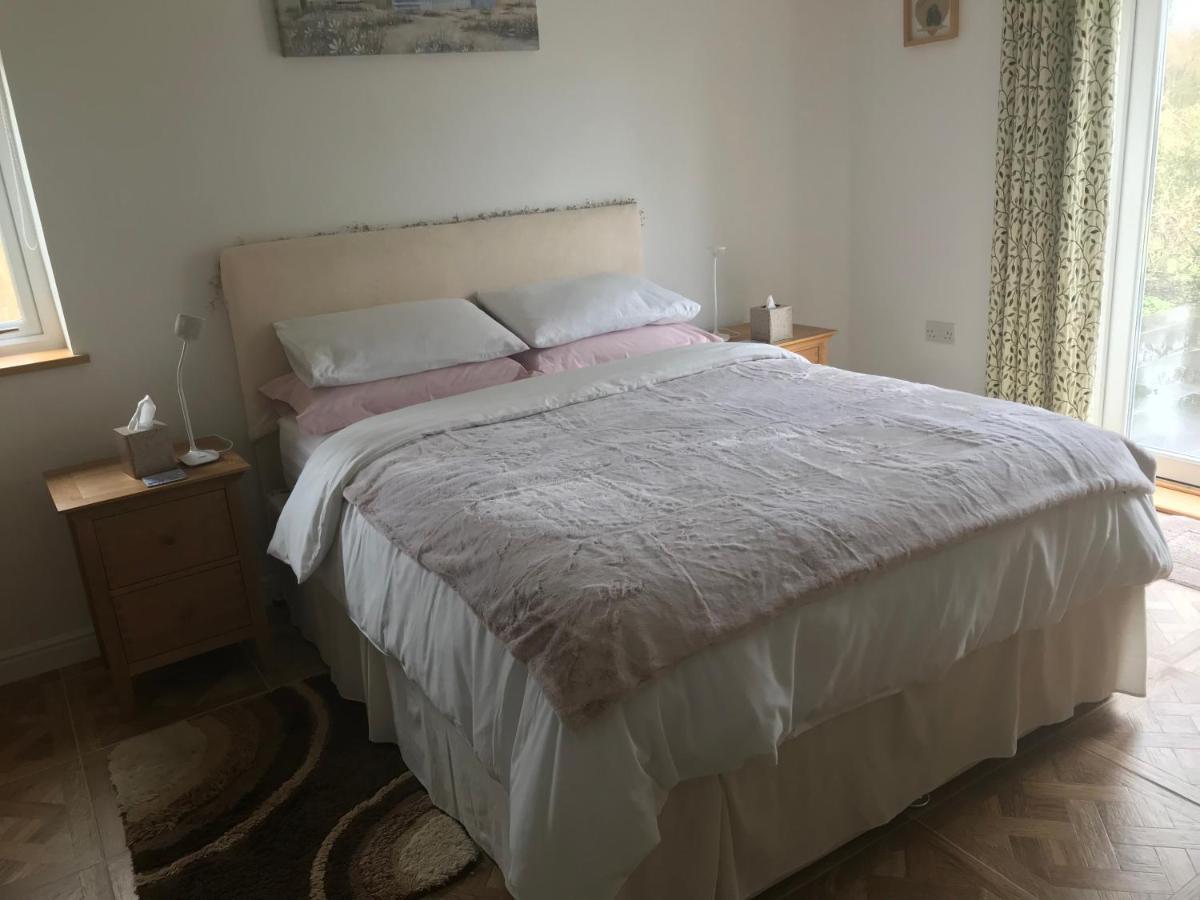 Pembrokeshire Fields Hotel Haverfordwest Kültér fotó