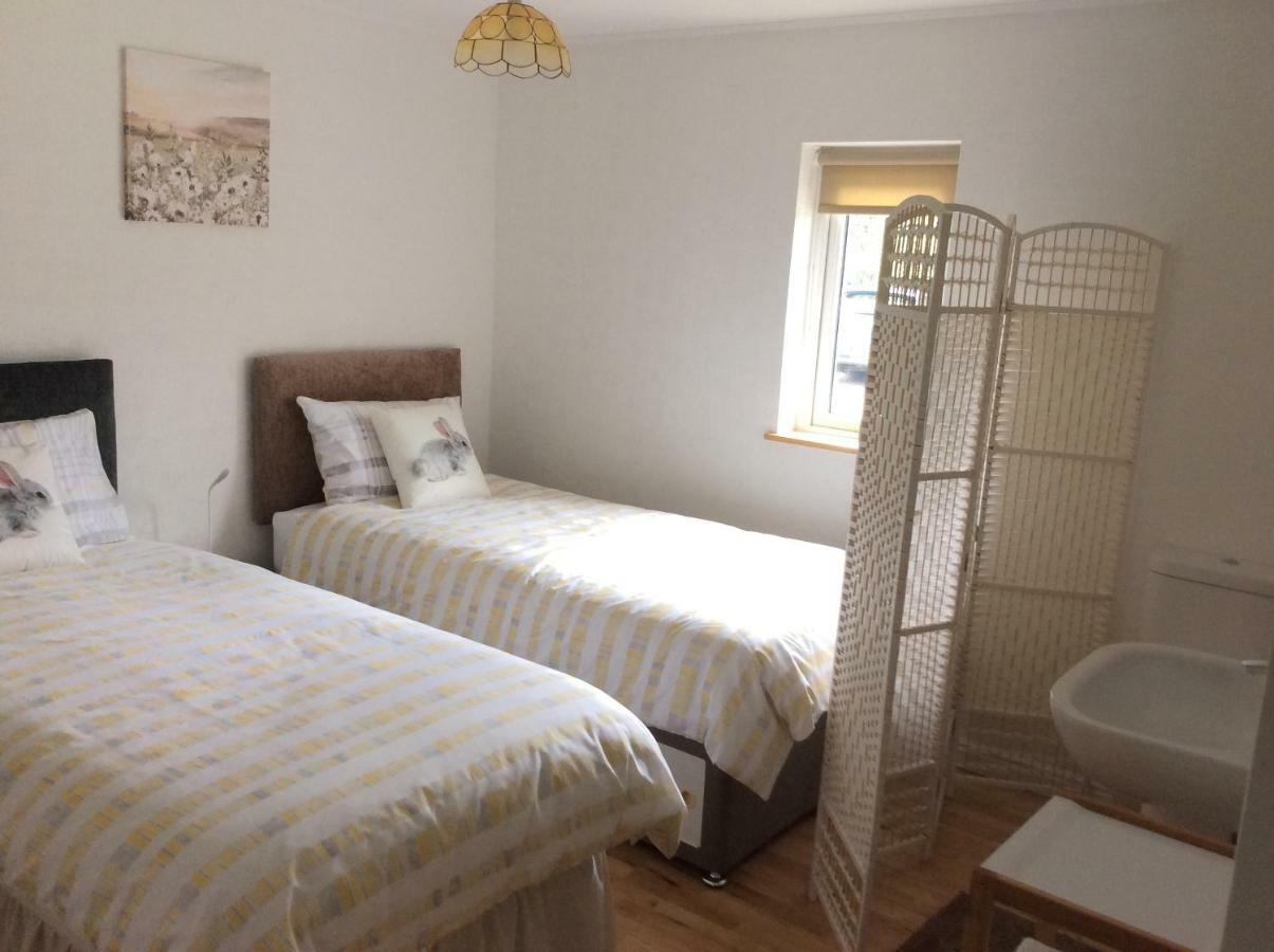Pembrokeshire Fields Hotel Haverfordwest Kültér fotó